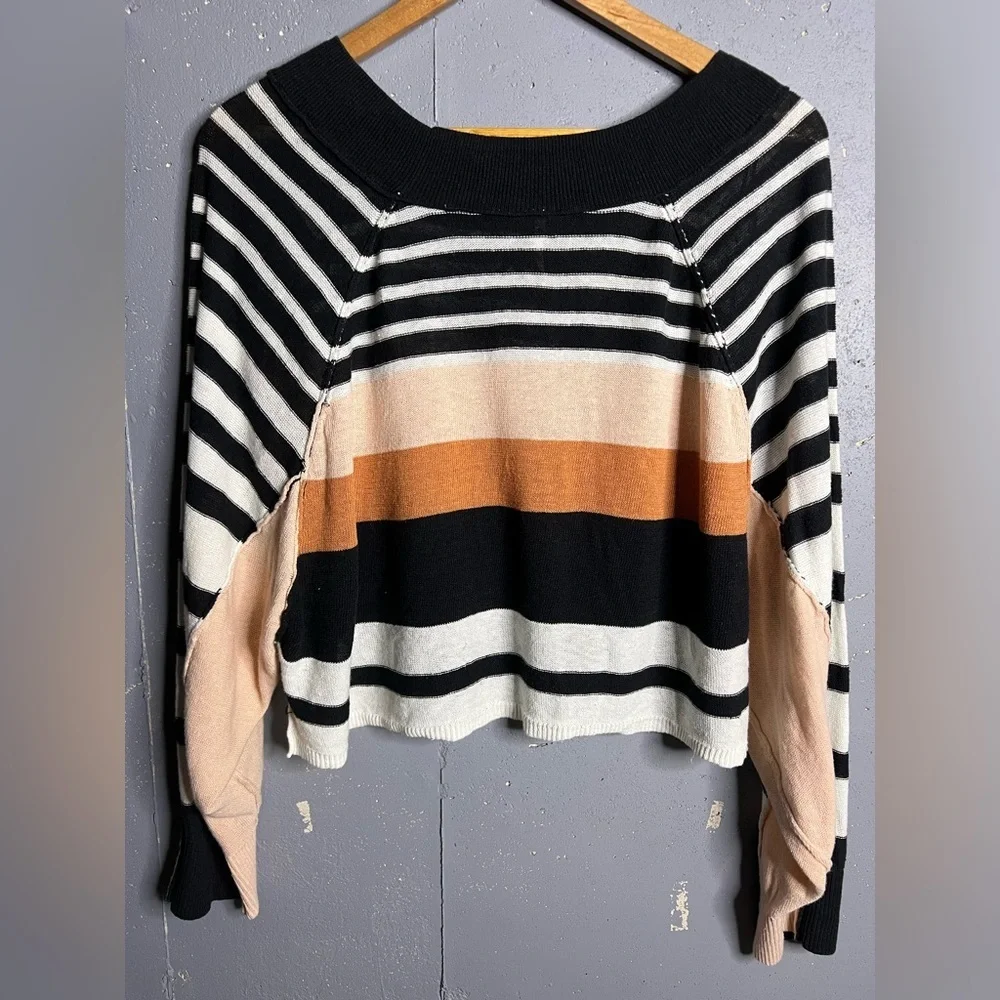 “FREE PEOPLE” Block Party Striped Crop PullOver.  Size Small